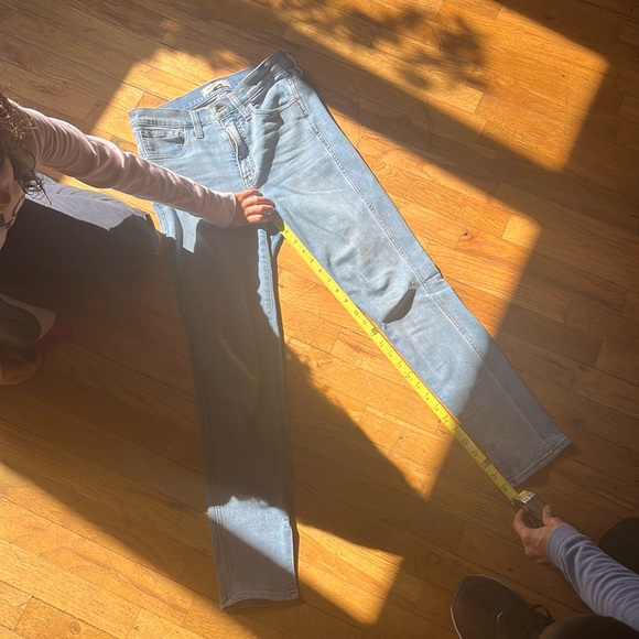 Madewell light wash jeans EUC - Picture 9 of 12